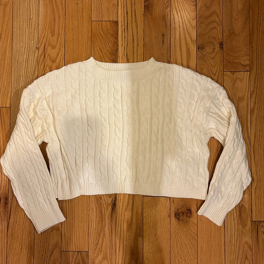 Forever 21 cropped white, textured sweater